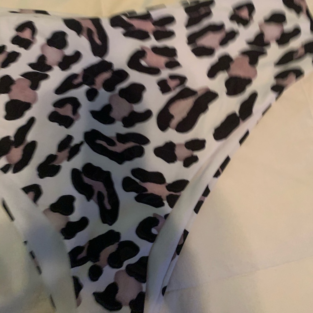 Bathing suit NEW- Large - Picture 4 of 6